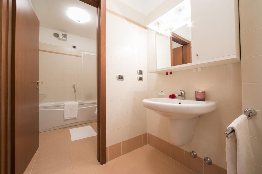 Porto Letizia T12 B1