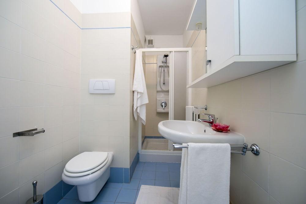 Porto Letizia Mimosa 4