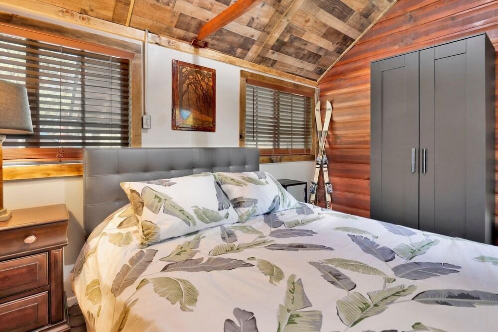 2131-eureka Escape 2 Bedroom Chalet by Redawning