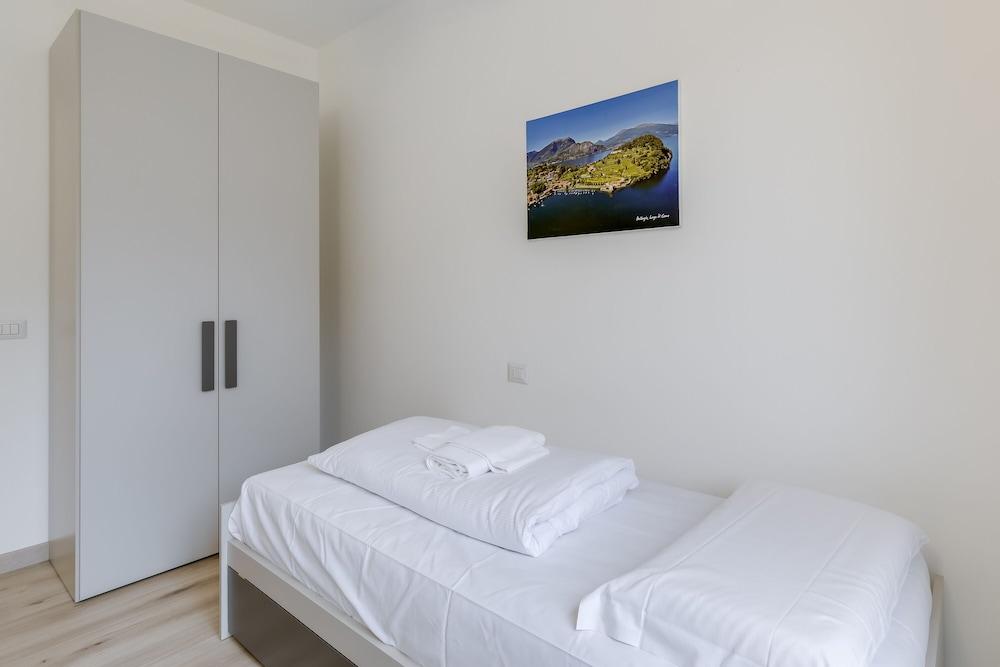 Porto Letizia Assisi 1