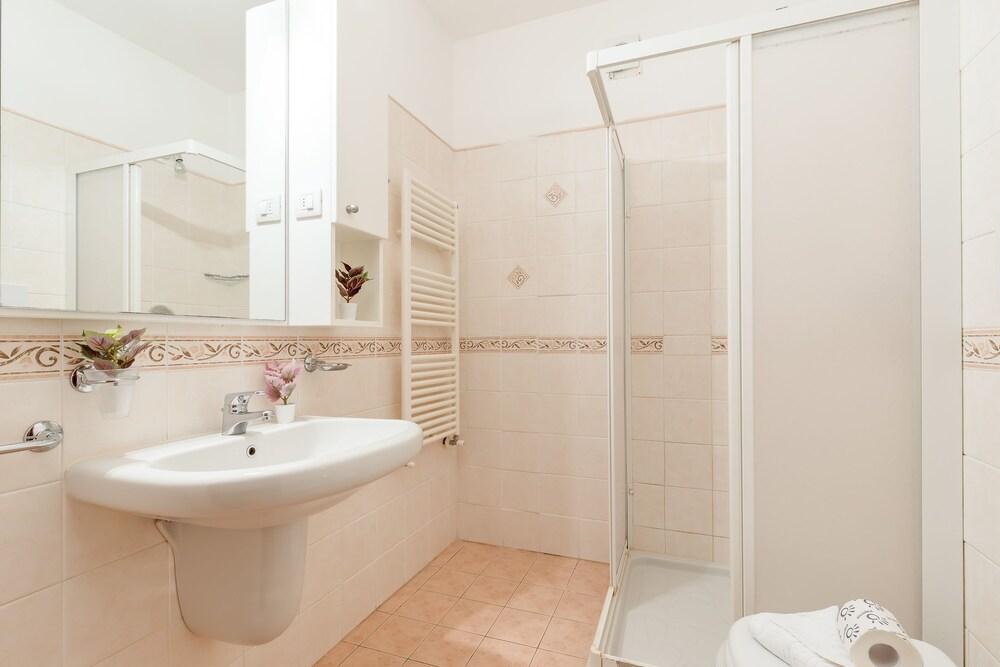 Porto Letizia Napoli 1