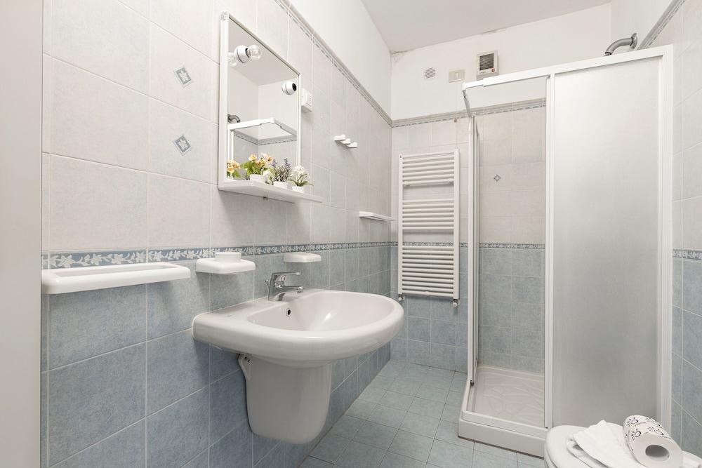 Porto Letizia Leoncavallo 4