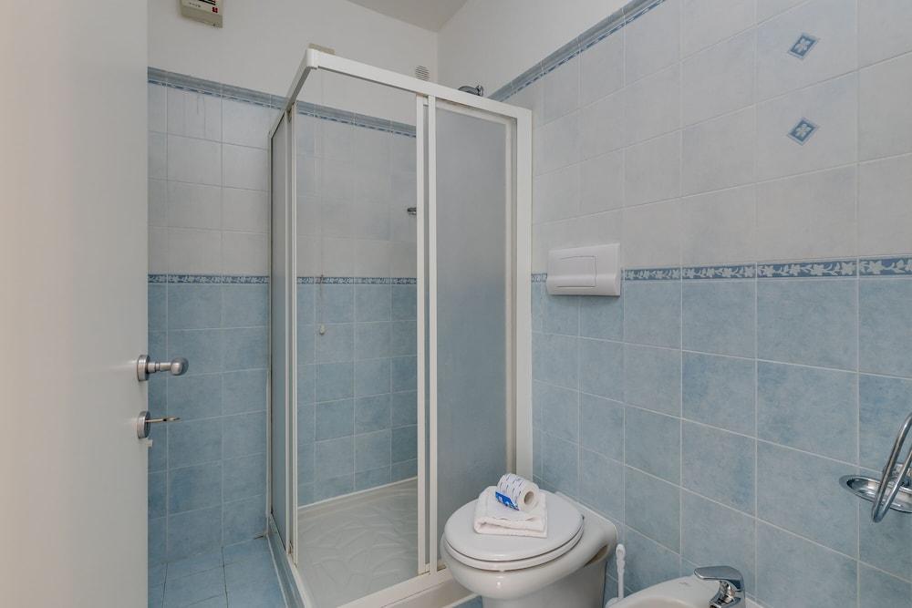 Porto Letizia Napoli 6