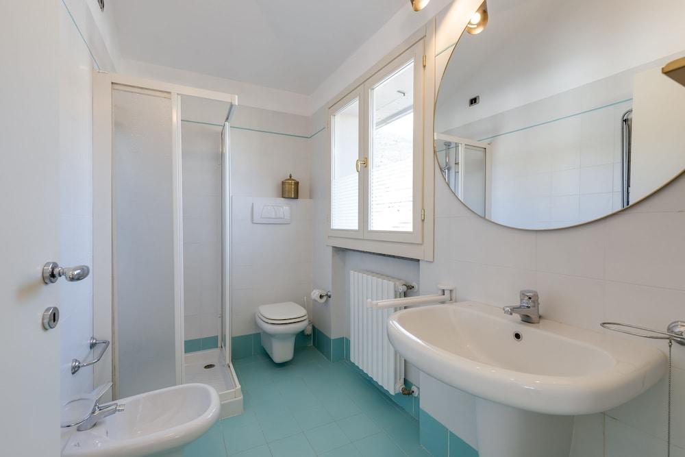 Porto Letizia Orchidea 6