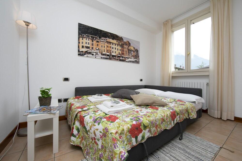 Porto Letizia Begonia 6