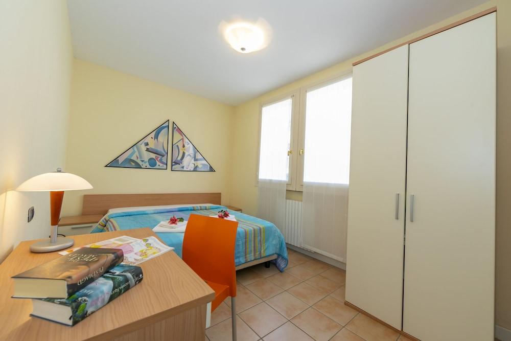 Porto Letizia Primula 2