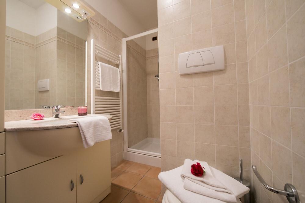 Porto Letizia Orchidea 3