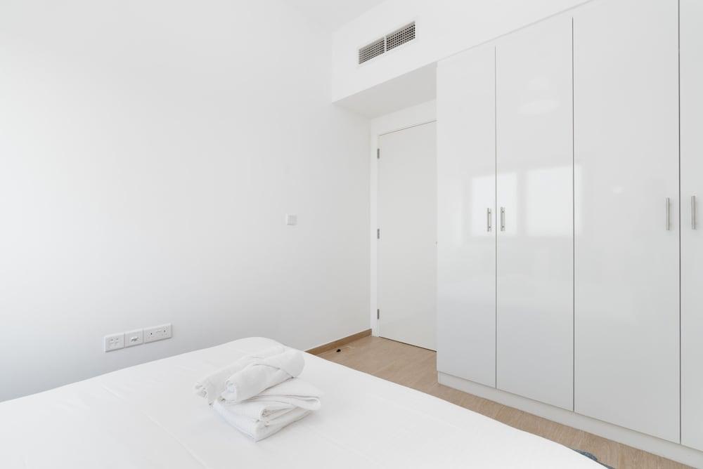 Lux BnB Nook -2 I City Views