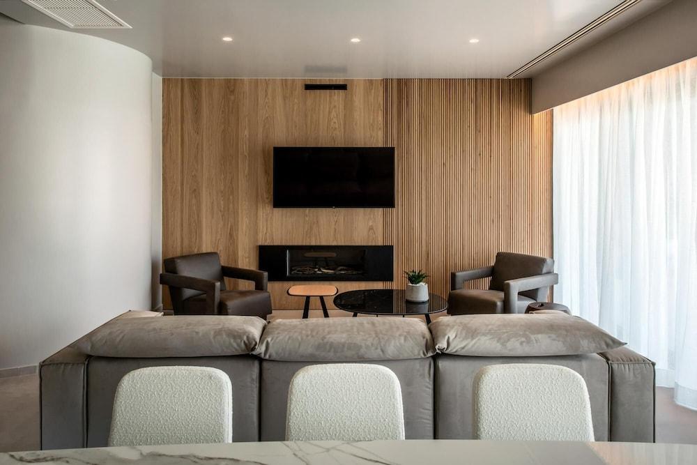 Made By The Sea Villas 9 Bdrm