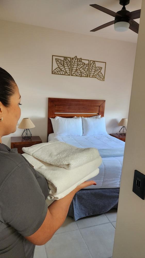 SUITES LOMBOY & PLAZA