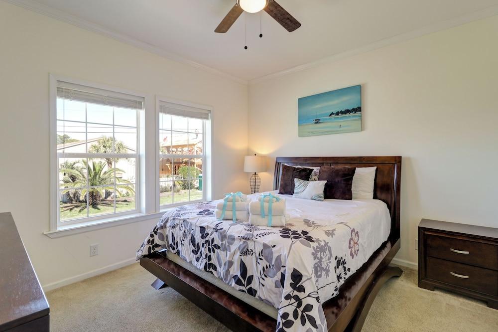 Summer Dayz - Families Love It Here, Just Across From the Beach