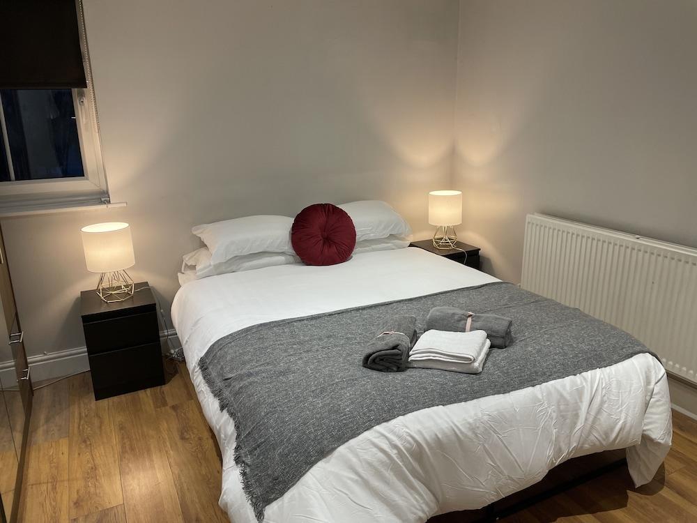 Immaculate 2-bed Apartment in London