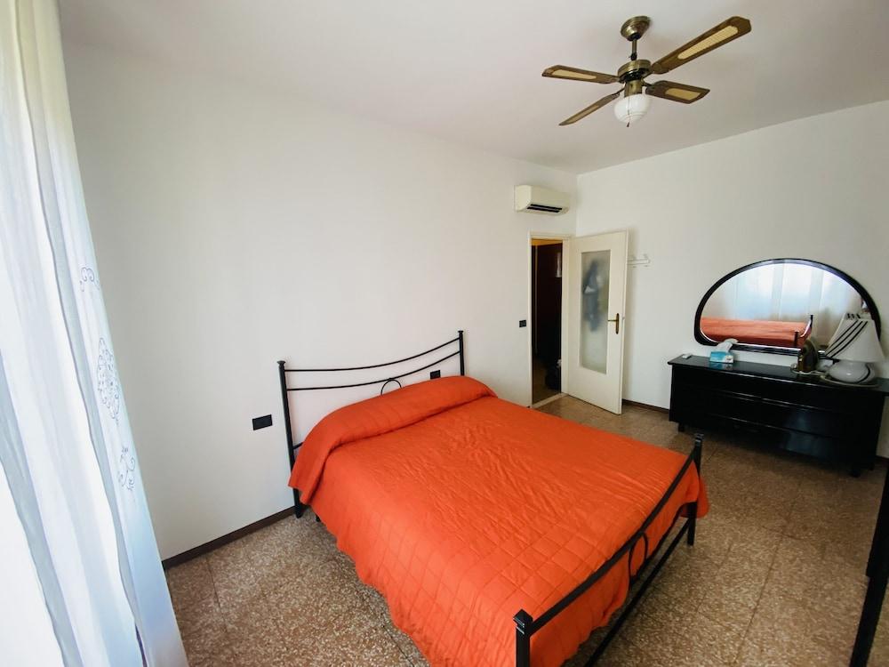 Cozy 2-bedrooms Apartment Fully-equipped Kitchen