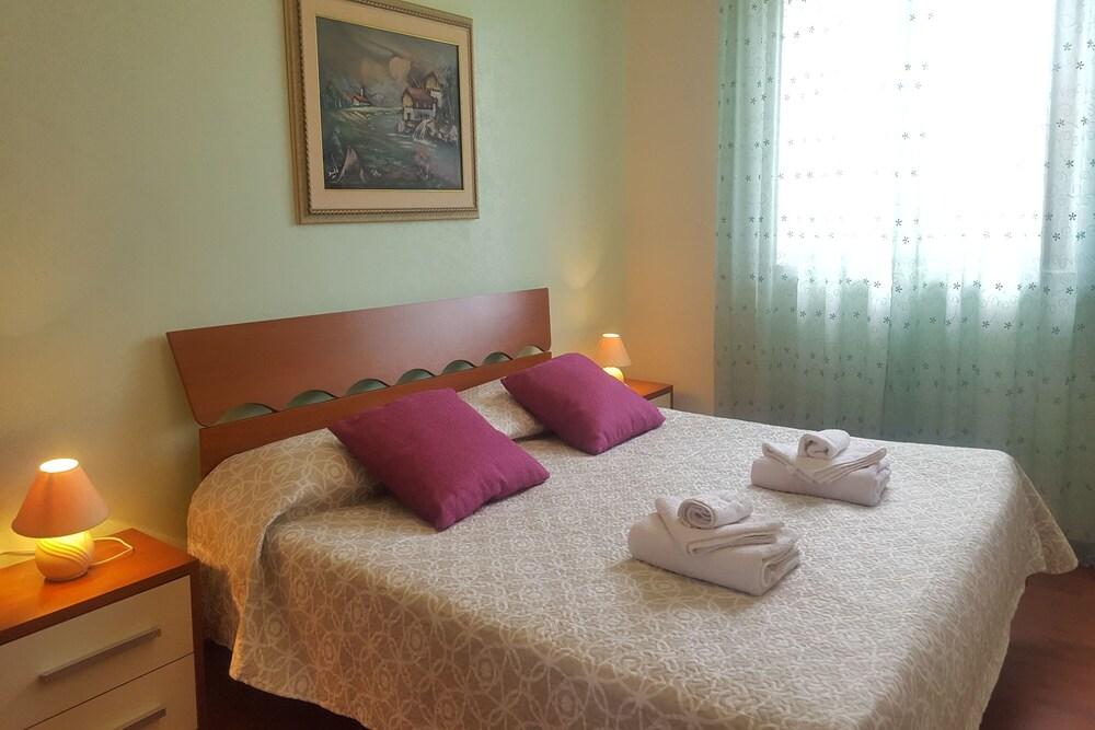 Villa With Volcano View