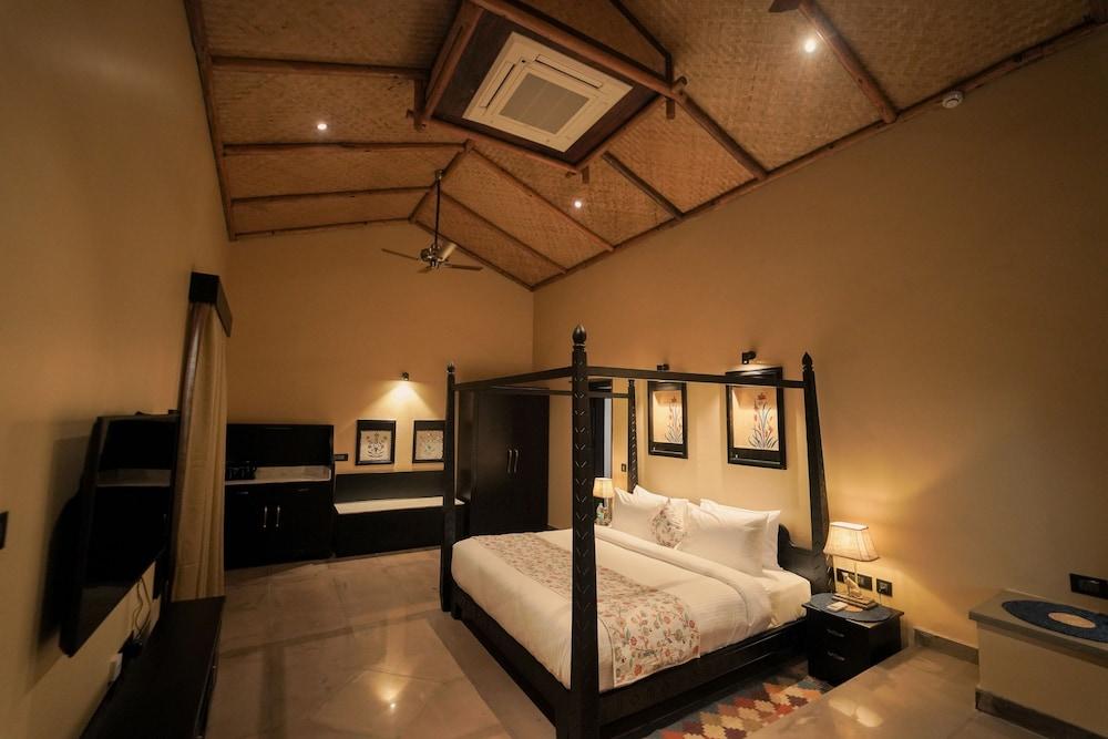 Aamaghati Wildlife Resort