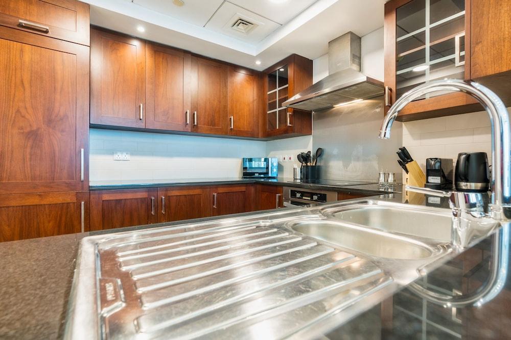 Luxury Burj Khalifa & Fountain View Apt Downtown