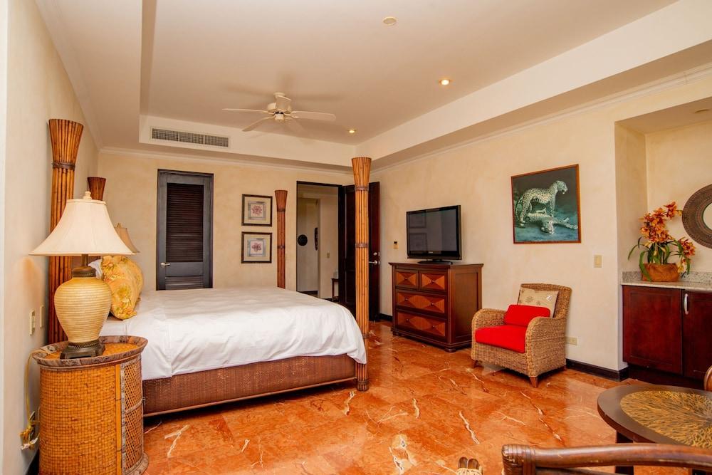 Ocean view condo Reserva Conchal A30