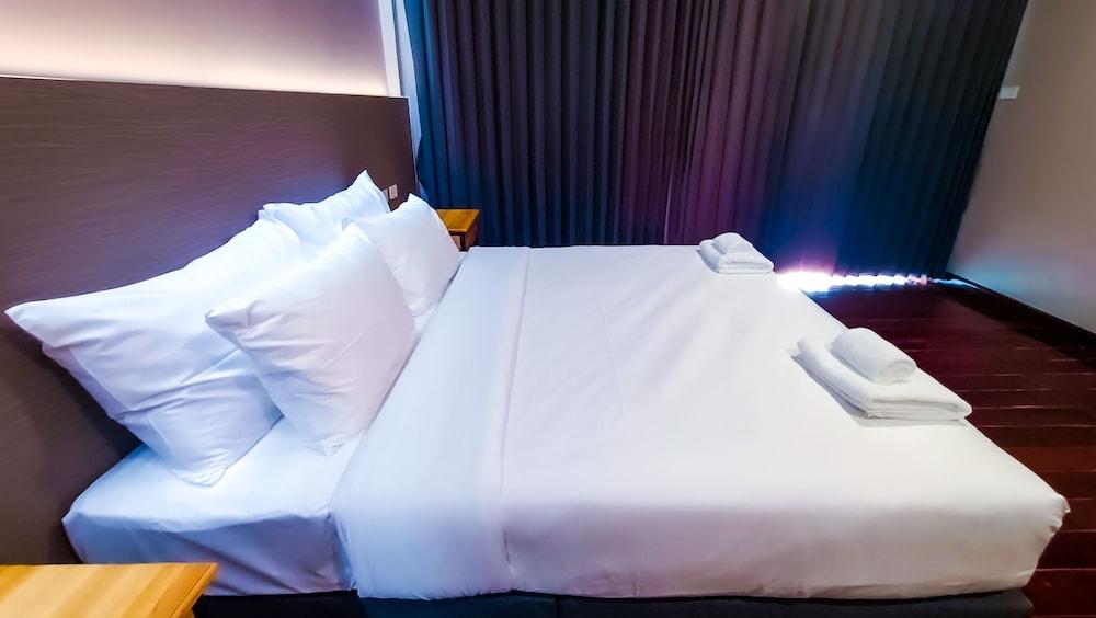 The Riva Vientiane Hotel