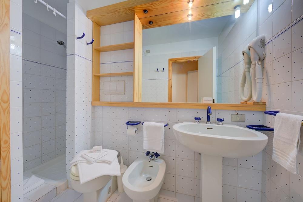 Abeti A3-14 few min From ski