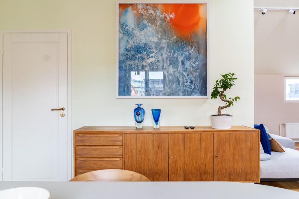 Spacious apartment with sauna & balcony