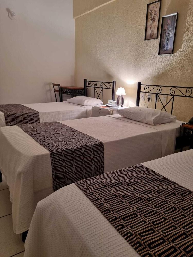 PALACE HOTEL TRES PODERES