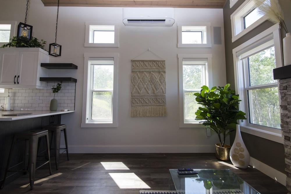 Luxury Loft Cottage In Manitou Beach