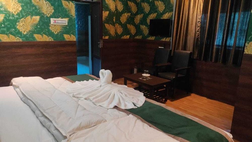 Darussalam Restaurant and Inn