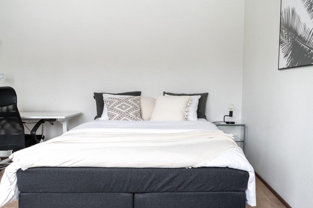 Bright studio apartment in Kaivoksela