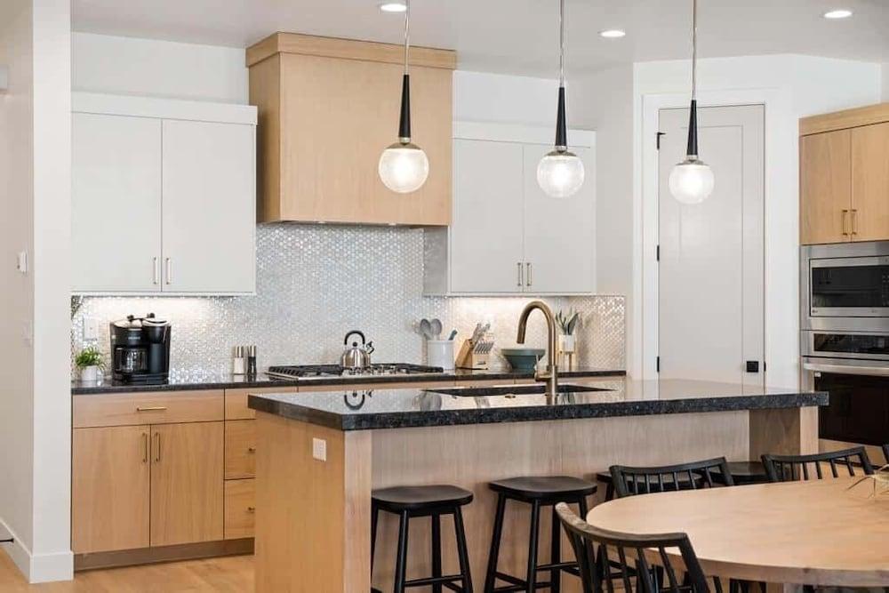 Laguna Beach 4 Bedroom Townhouse