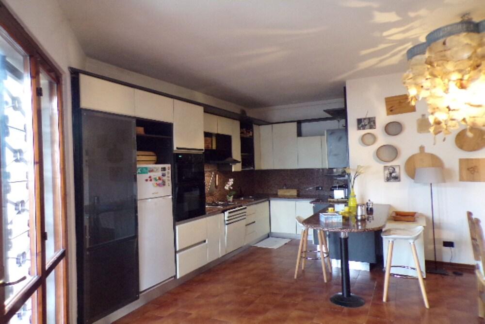 Villetta Mazzini Front Lake