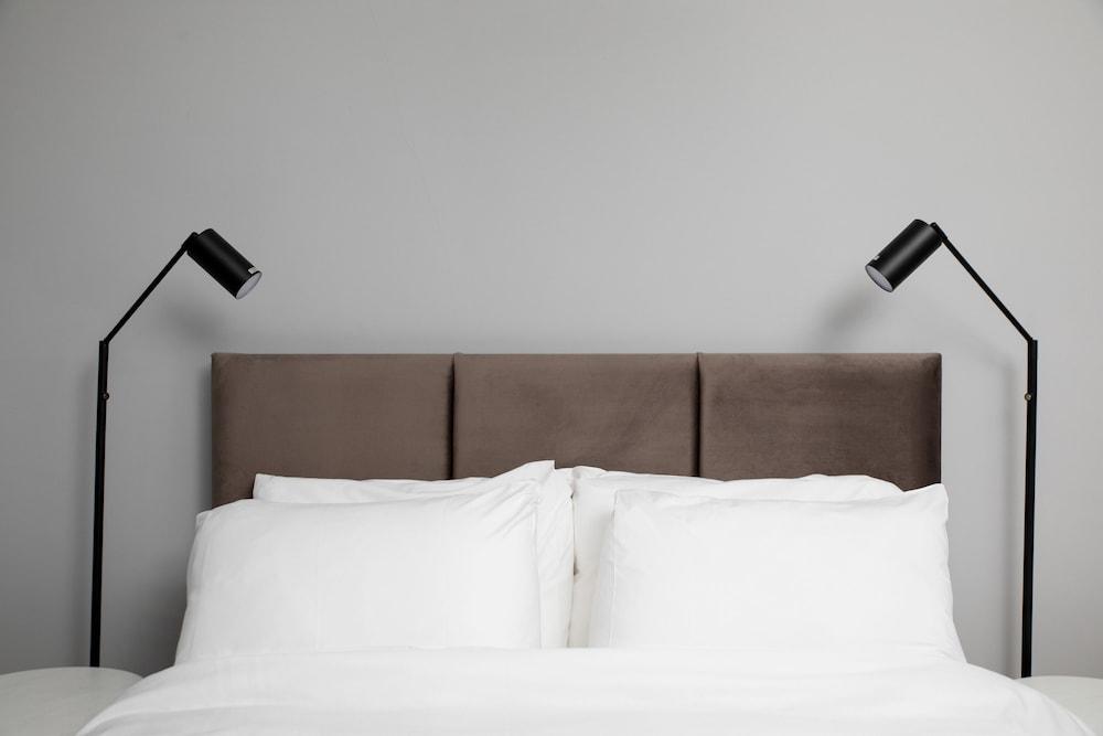 Bob W London Paddington