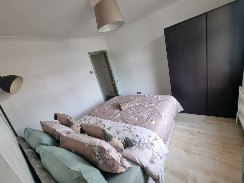 Stylishly Designed House Dartford