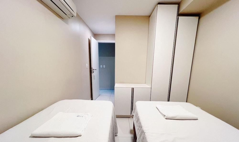 Holanda's Prime Residence