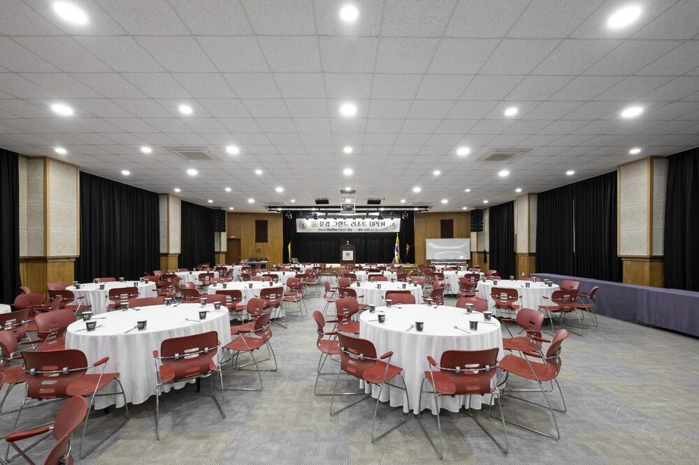 MUN GYEONG GRAND RESORT