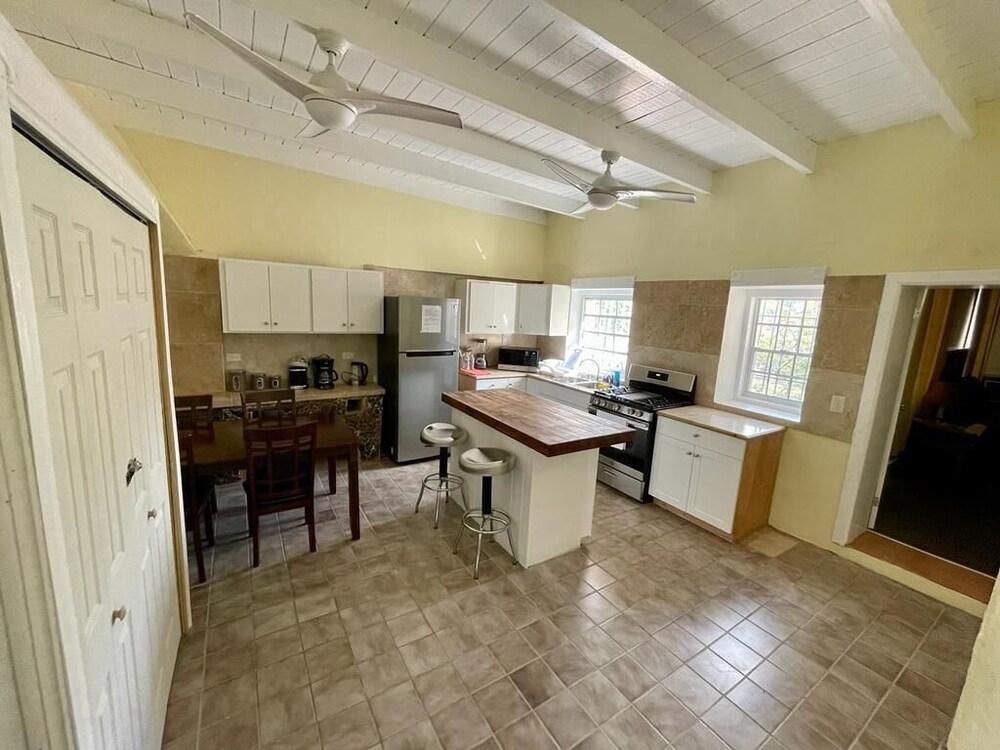 Historical Cornerstone Inn