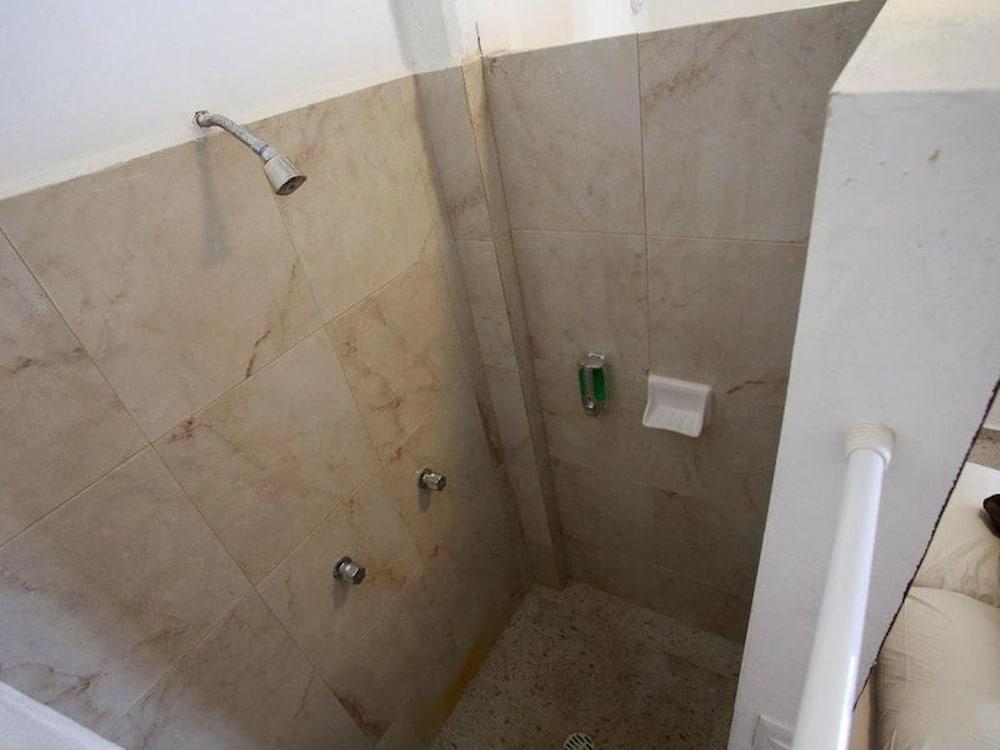 Rooms el Batey - Downtown Cancun 2