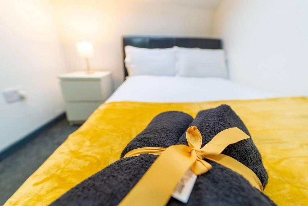 Spacious Comfortable Studio Near the University