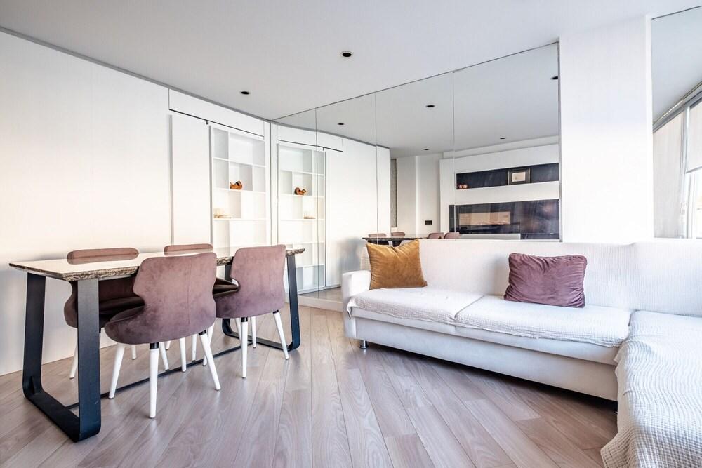 Central Flat Close to Macka Park in Visnezade