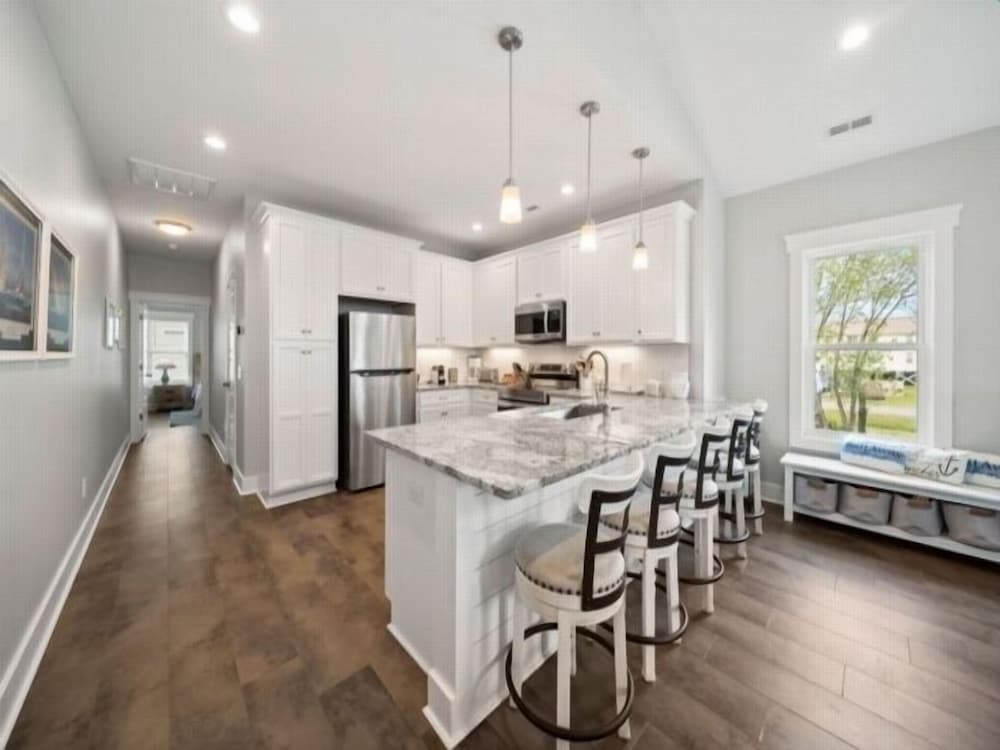 Red Snapper 3 Bedroom Villa by RedAwning