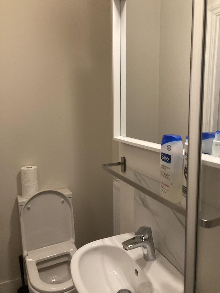 The Embassy View Rooms