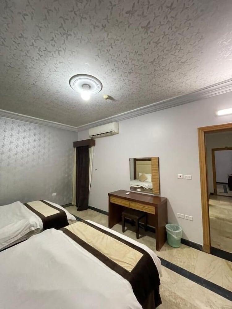 Rawabi Alqasr Alakhdar