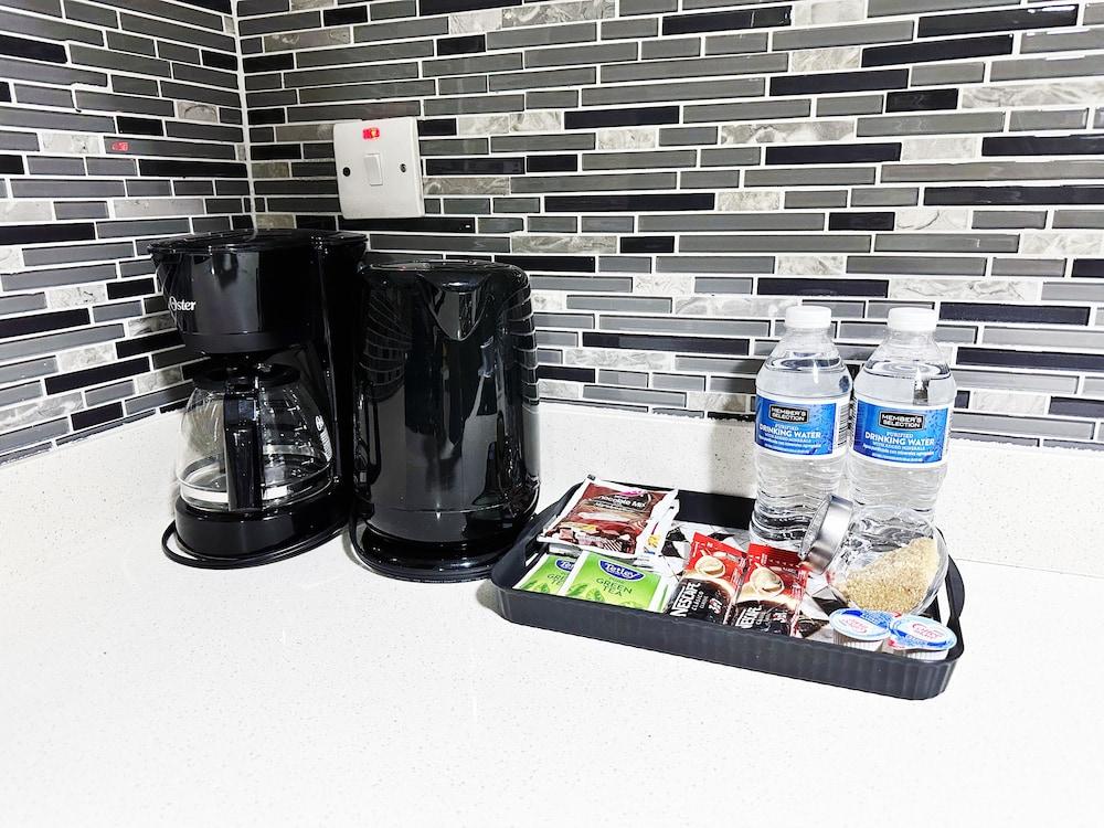 Cozy Crib 5mins from the airport