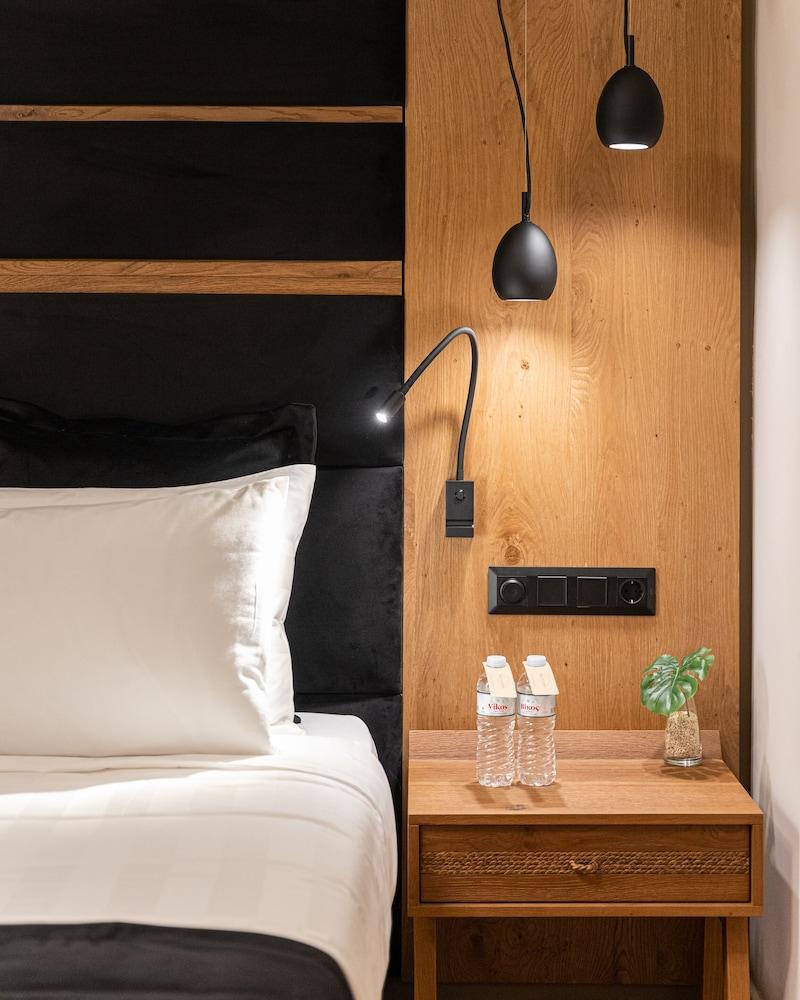 Acropolis Elite Residences