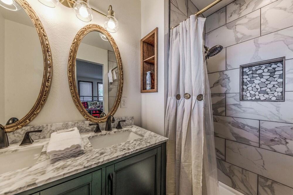 Hold Your Horses by Ruidoso Vacation Rentals