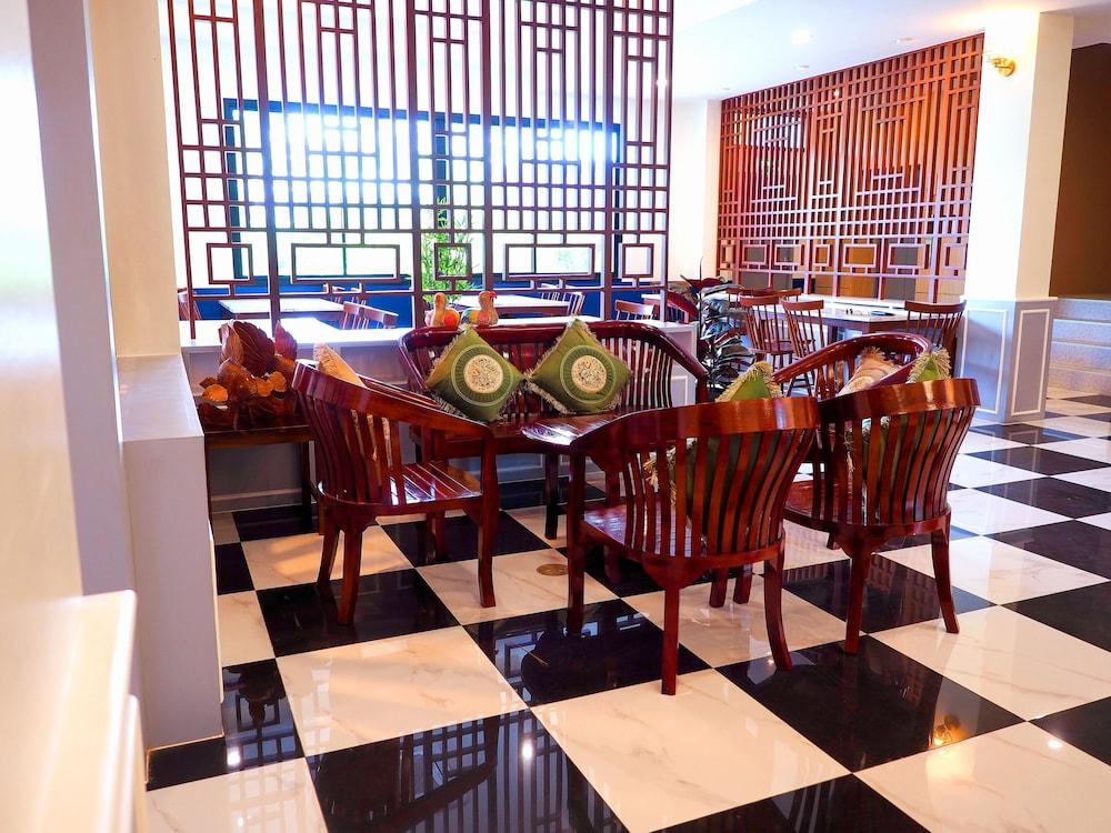 USABAI Riverside Boutique Hotel