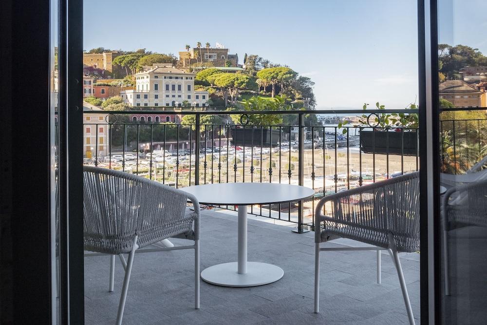 Penthouse With Sea View