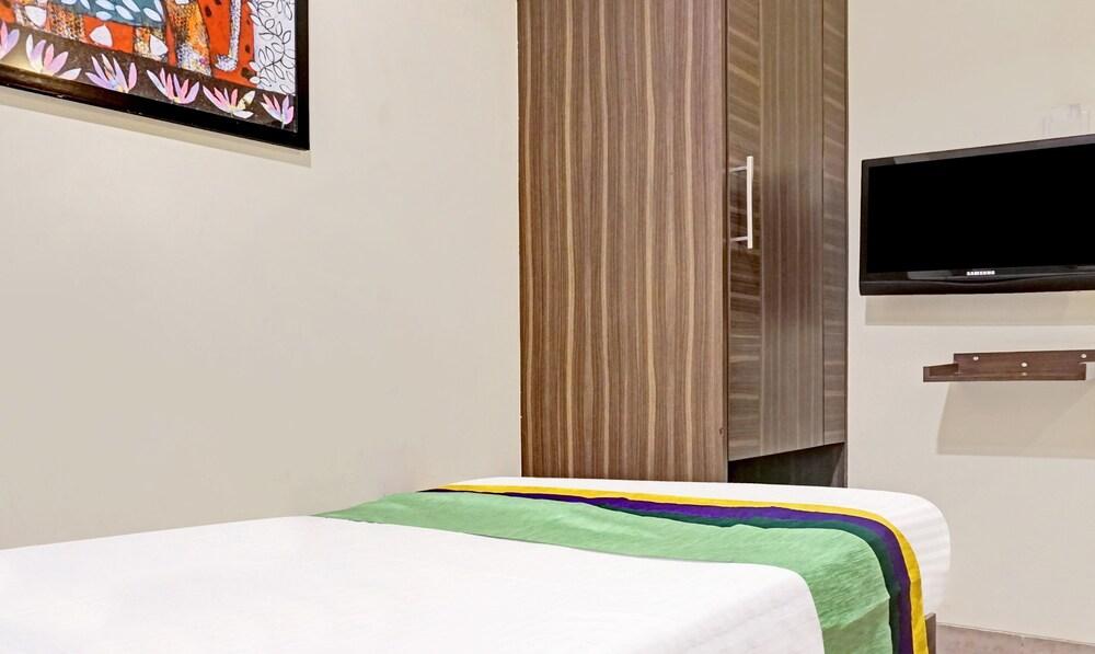 Treebo Trend Madhav International