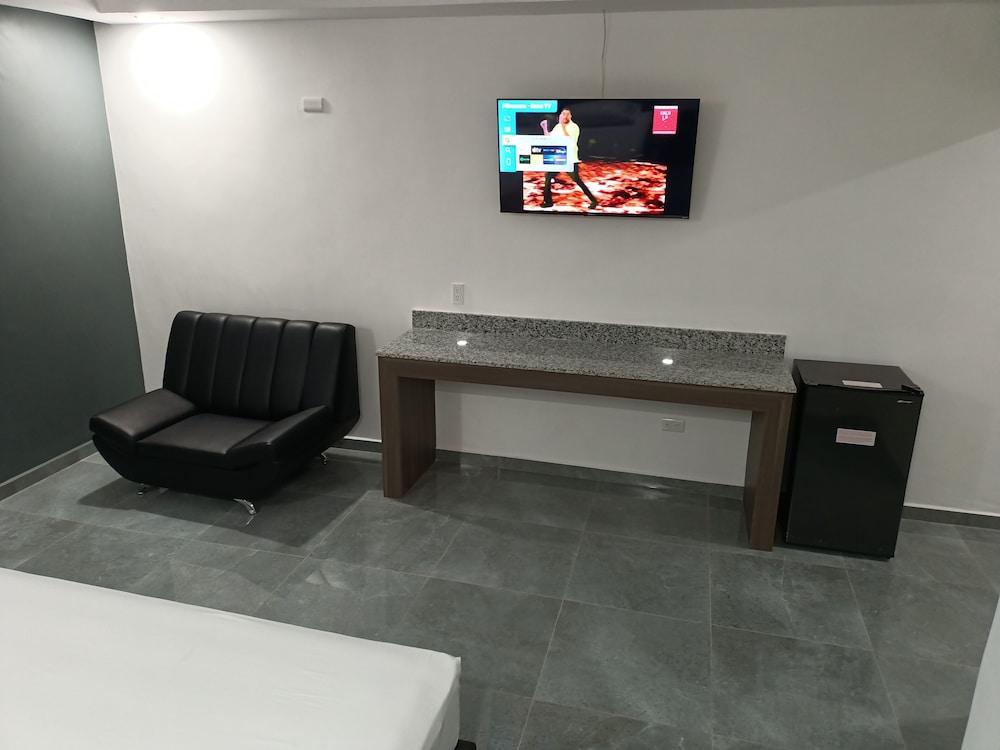 Hotel y Villas Costa del Sol