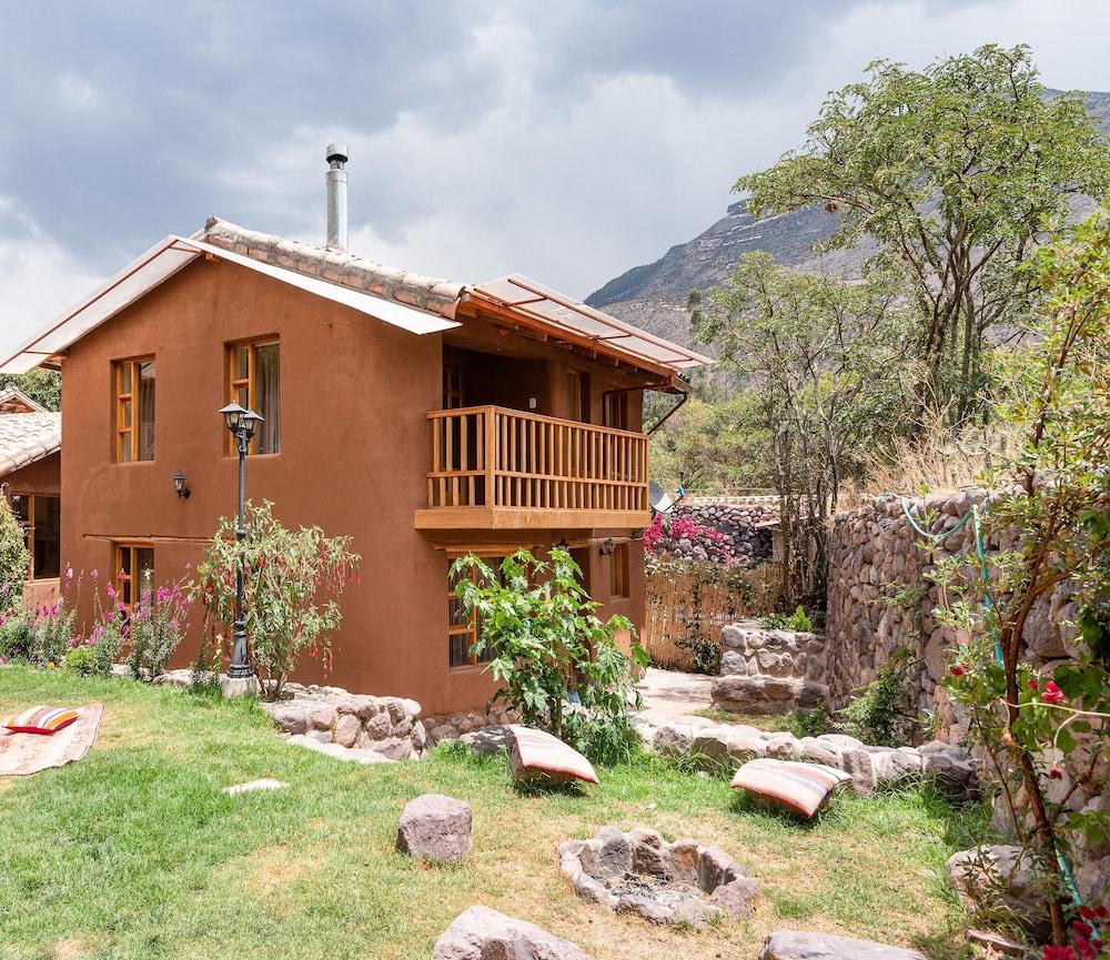 Unuwasi Hotel & Villa