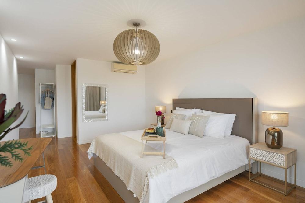 Pool, sun and sea View - Villa das Quebradas